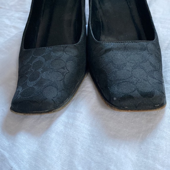 COACH Heels - Picture 2 of 5